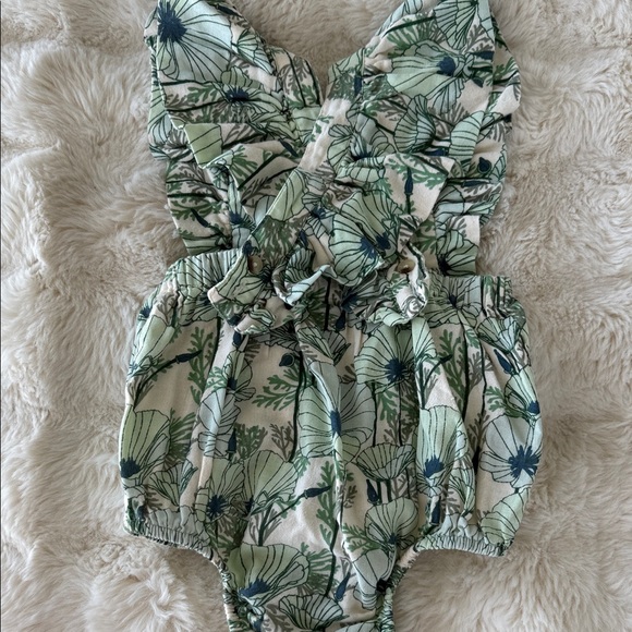 Kate Quinn Aqua Poppies Sz 2T Ruffle Romper - Picture 3 of 5